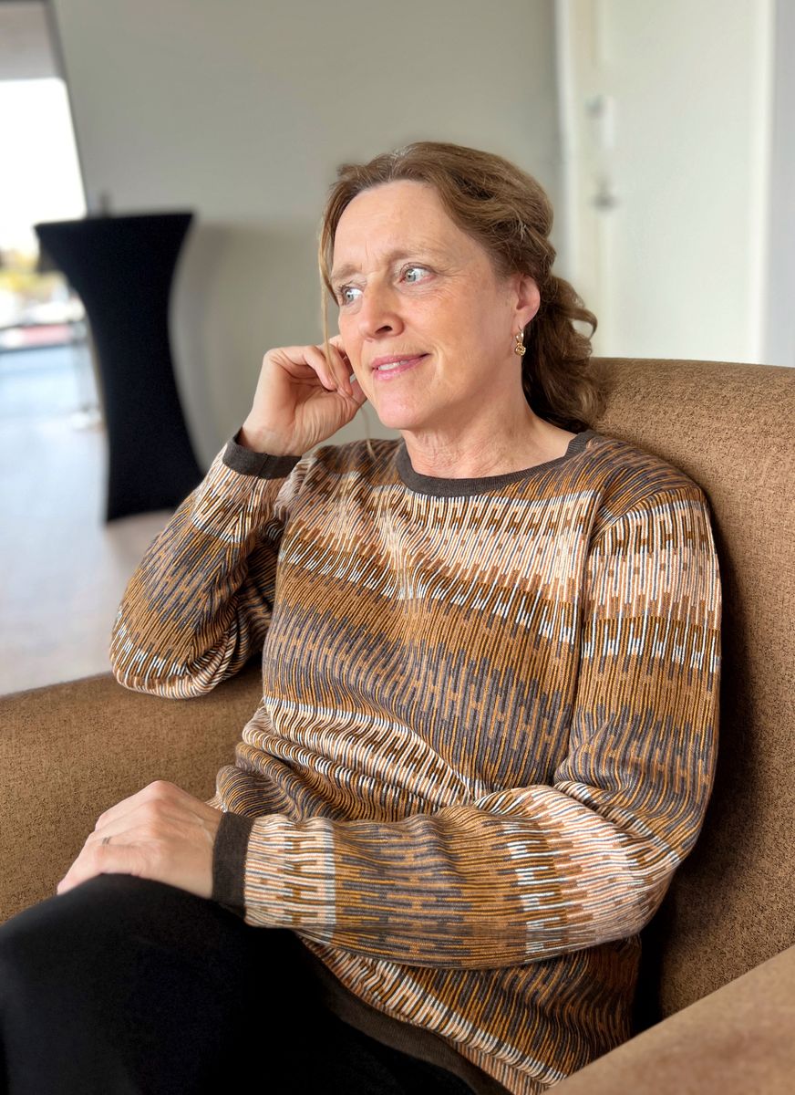 Nelly genser brun jacquard
