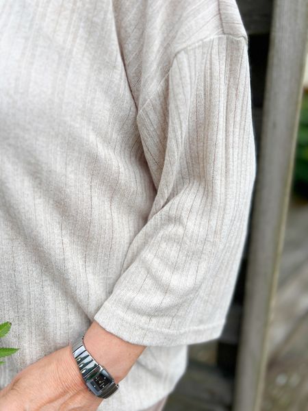 Hovedbilde Marion genser lys beige