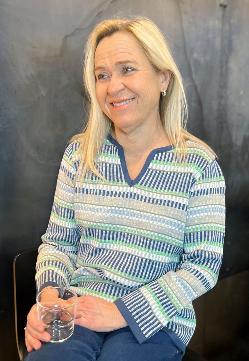 Renate genser stripet v-hals