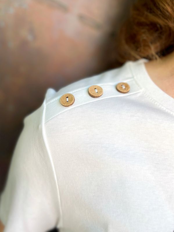 Eli T-shirt skulderknapper