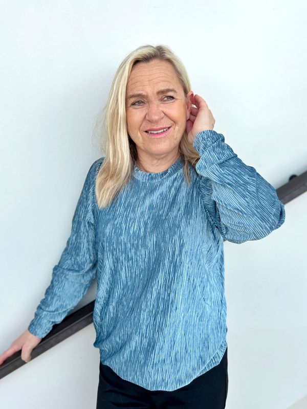 Monica fløyel bluse isblå