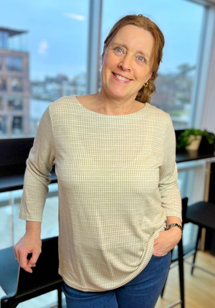 Hovedbilde Irene topp beige grid