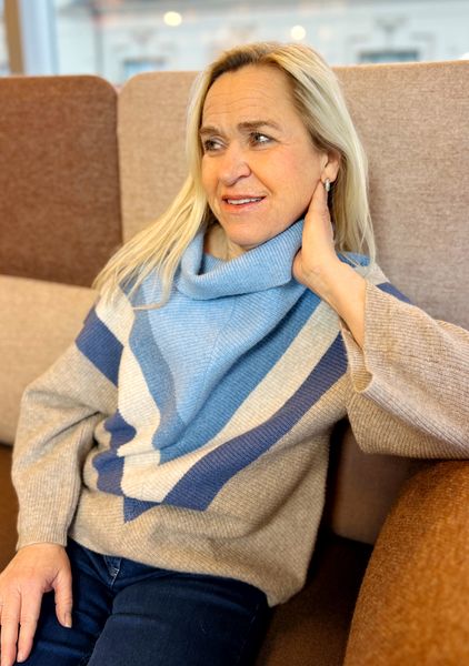 Hovedbilde Helga genser v-mønster