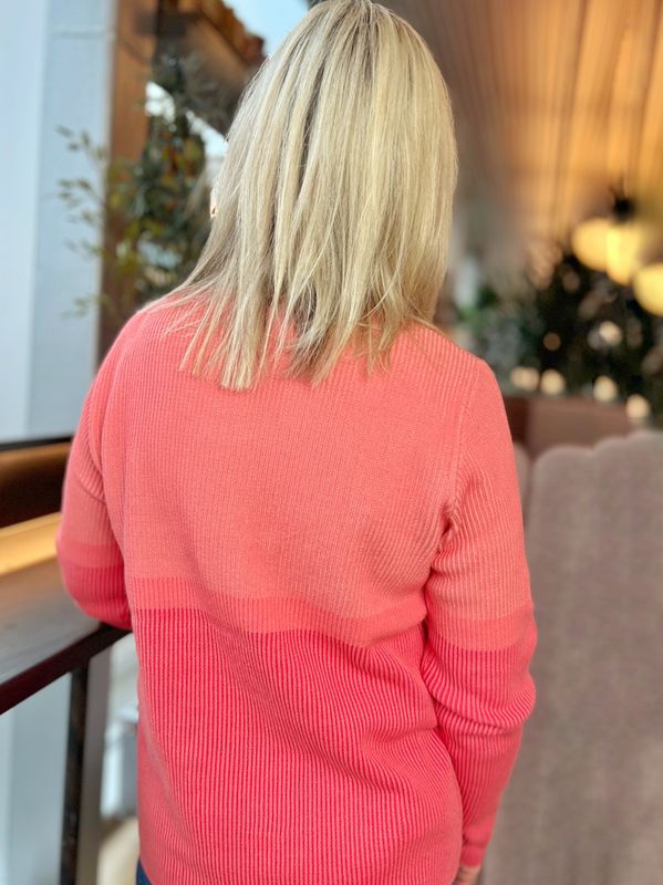 Sølvi genser melonrød rand