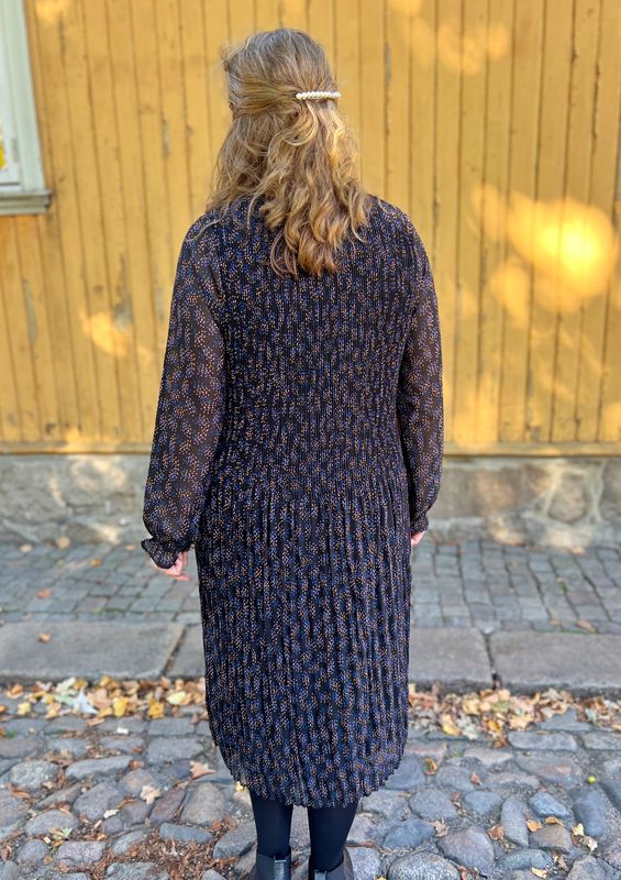 Lillian chiffon kjole svart