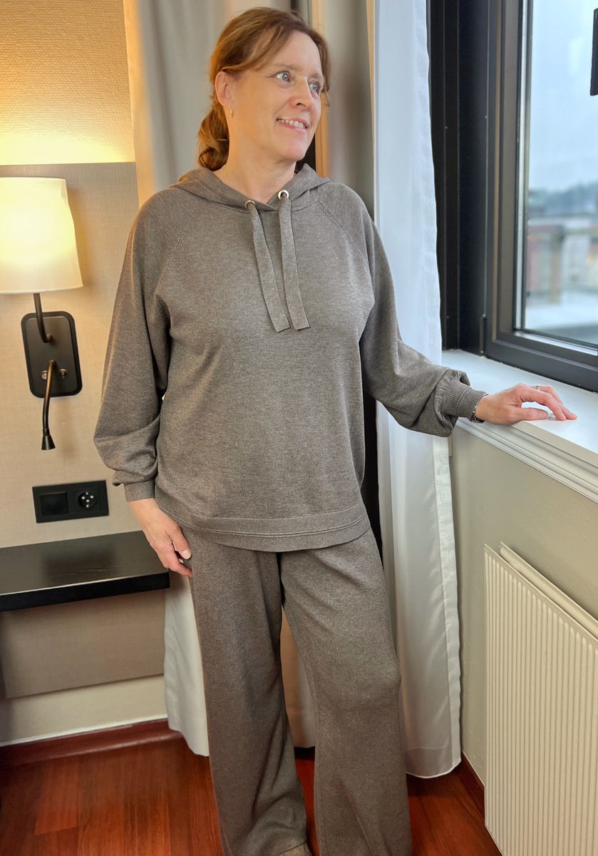 Gabrielle genser valnøtt